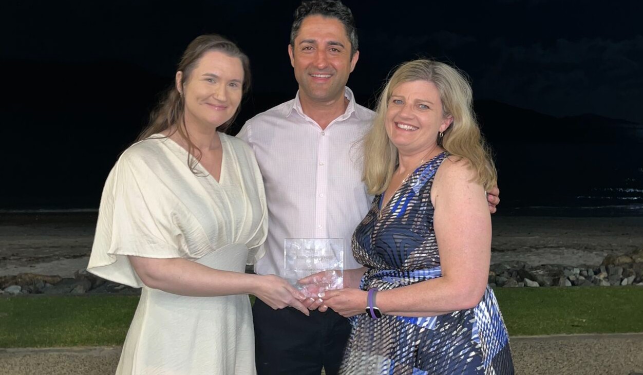 Smart Private Wealth Recognised Nationally for Community Leadership with Barry Lambert Award
